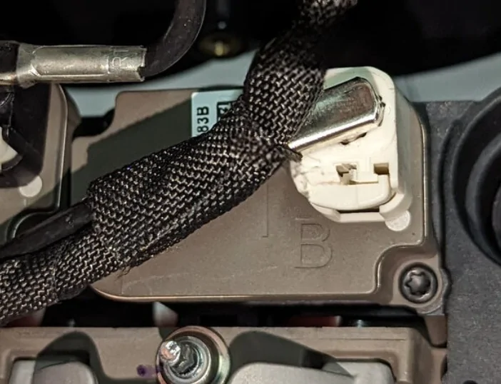 Tesla Cybertruck [Help] Debris trapped inside interior camera housing - FSD unavailable AISelect_20260423_130814_Firefox