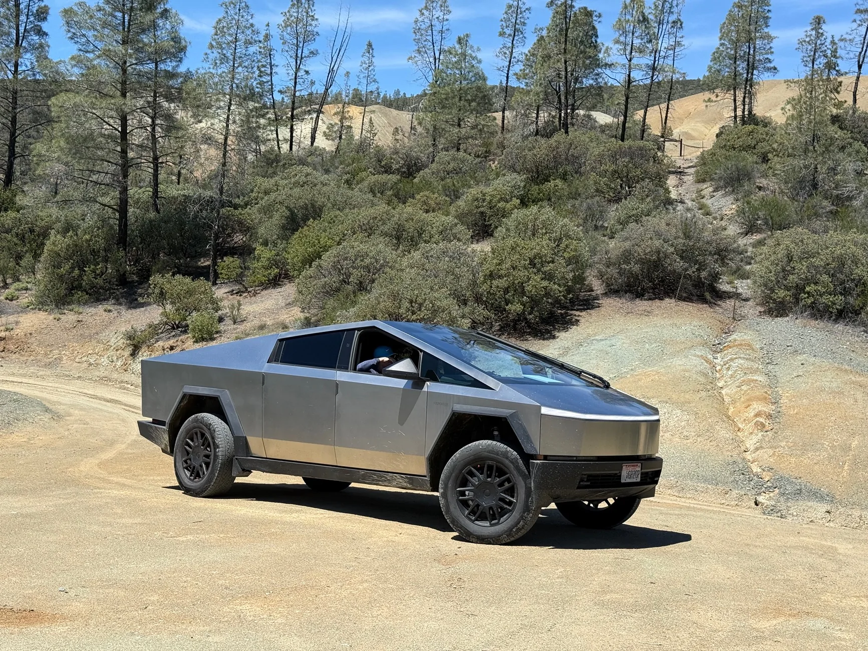 Tesla Cybertruck Daily random Cybertruck photos thread - Post Yours! 📸 🤳 IMG_0953