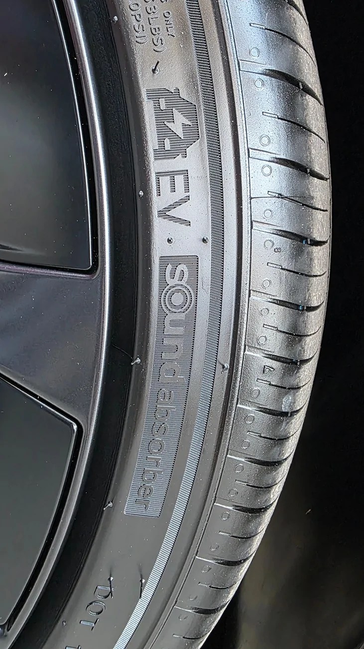Tesla Cybertruck Switched to Hankook Ion HT 275/65/20 on Cyberwheels to try & boost efficiency 20260307_170426