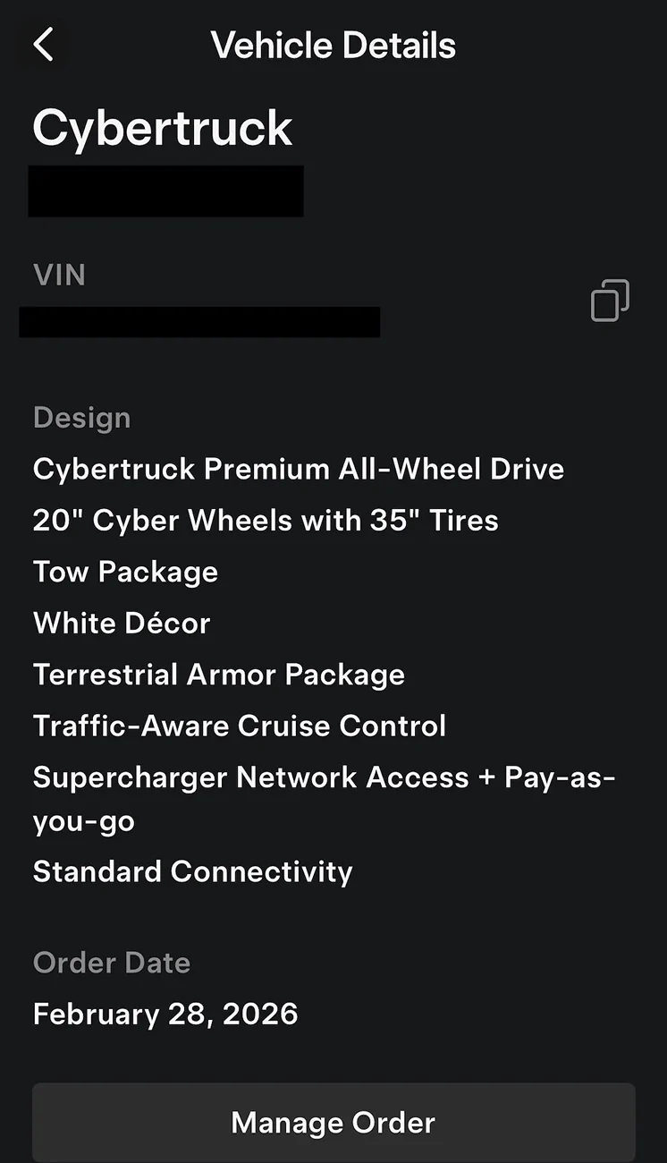 Tesla Cybertruck “Cyber Wheels” are now “Mantle Wheels” huh? IMG_1791