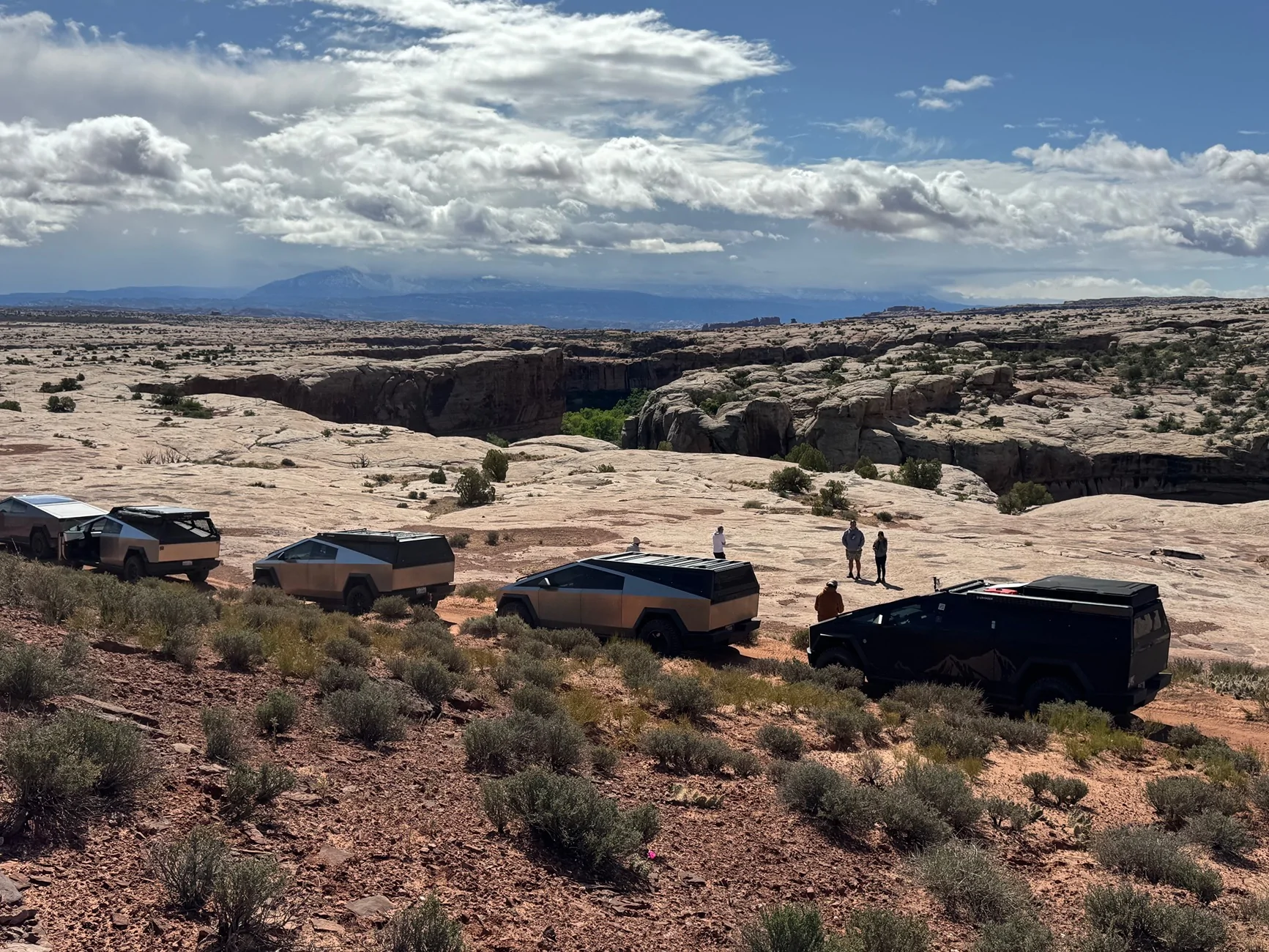 Tesla Cybertruck Urander x DECKED in Moab with CyberTrex Events IMG_6643