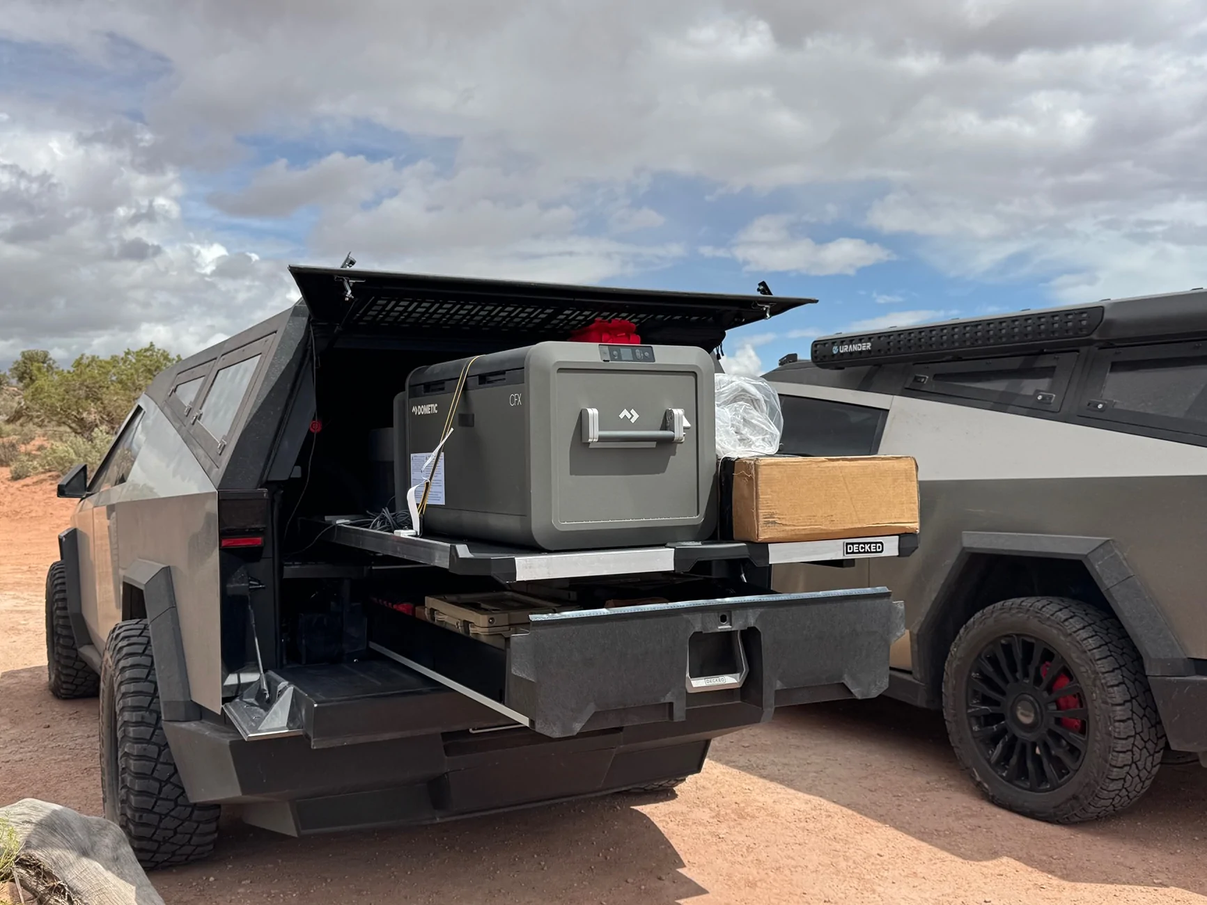 Tesla Cybertruck Urander x DECKED in Moab with CyberTrex Events IMG_6749