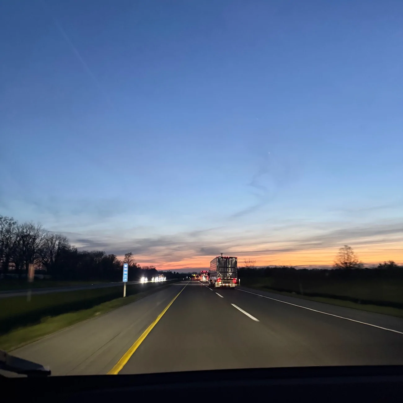 Tesla Cybertruck Daily random Cybertruck photos thread - Post Yours! 📸 🤳 IMG_1721