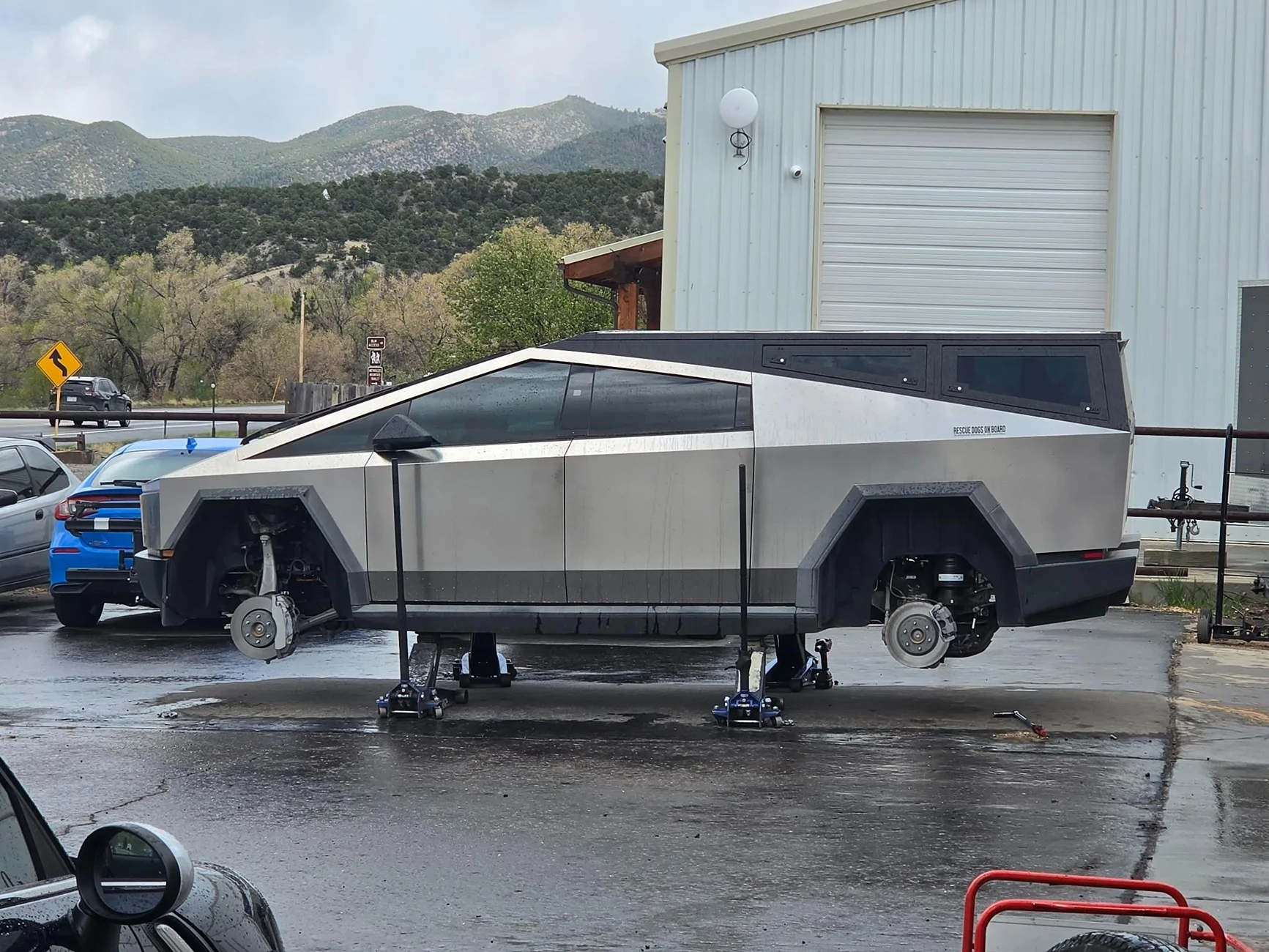 Tesla Cybertruck Toyo AT3 EV tires (285/70/r20) installed signal-2026-04-27-160947_002
