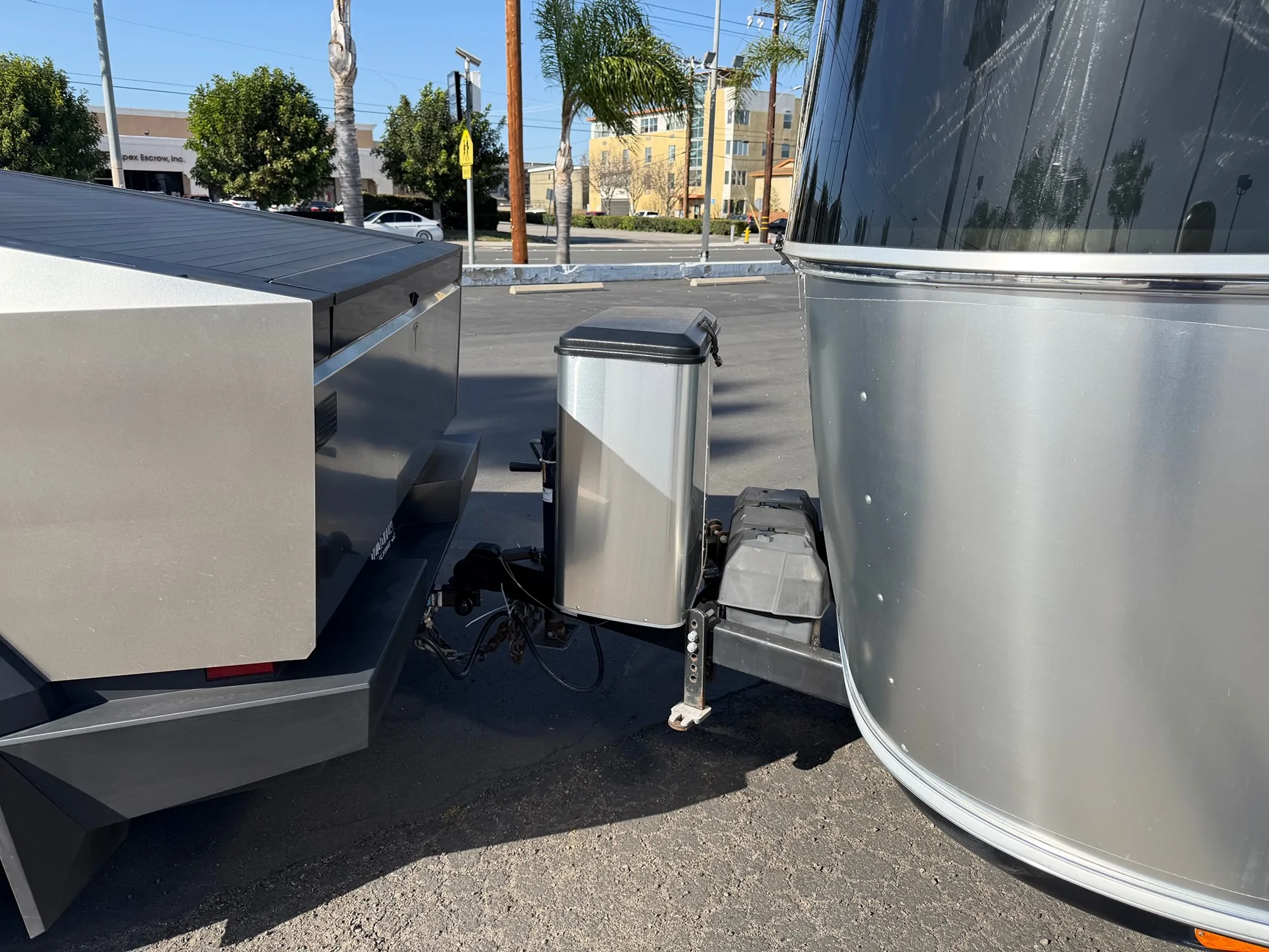 Tesla Cybertruck Tow Hitch Recommendations? IMG_8190