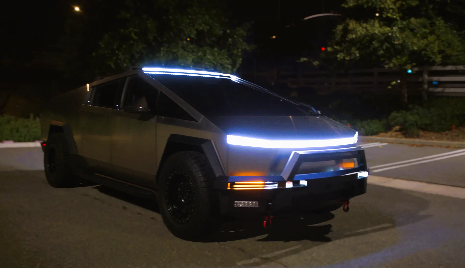Cybertruck towhooks.webp