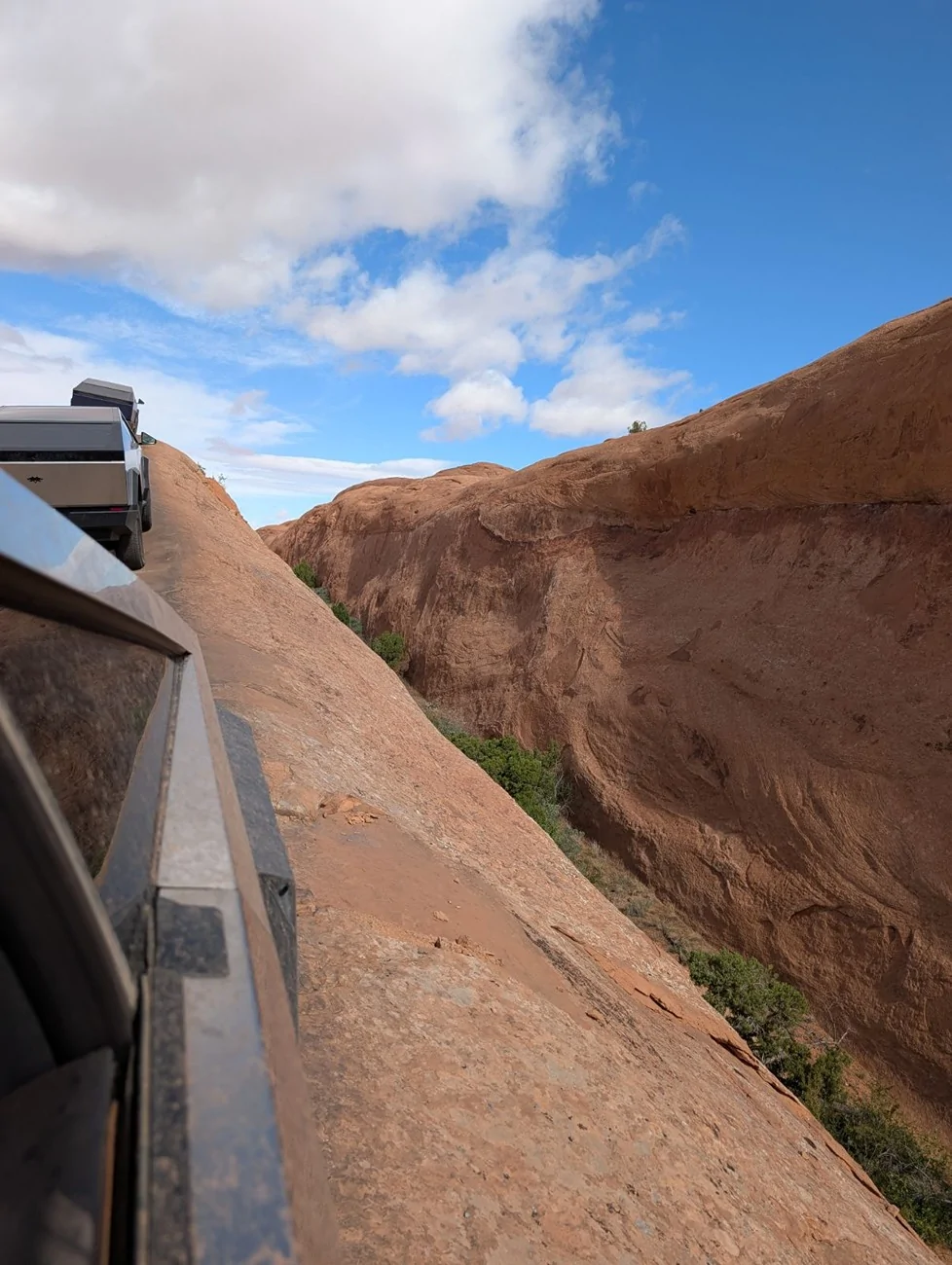 Tesla Cybertruck Cybertruck does Hell's Gate and Hell's Revenge 🔥 PXL_20260426_162054595