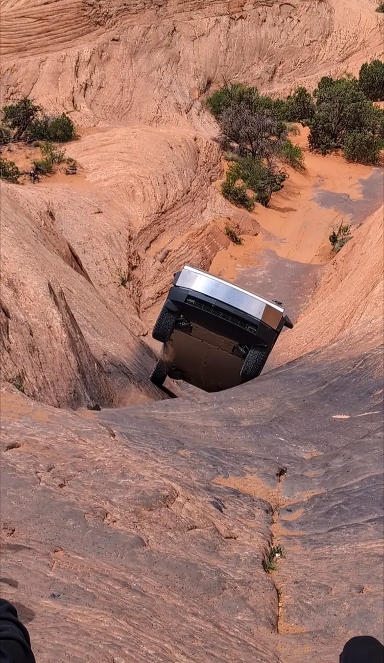 Tesla Cybertruck Cybertruck does Hell's Gate and Hell's Revenge 🔥 Screenshot_20260426-175437