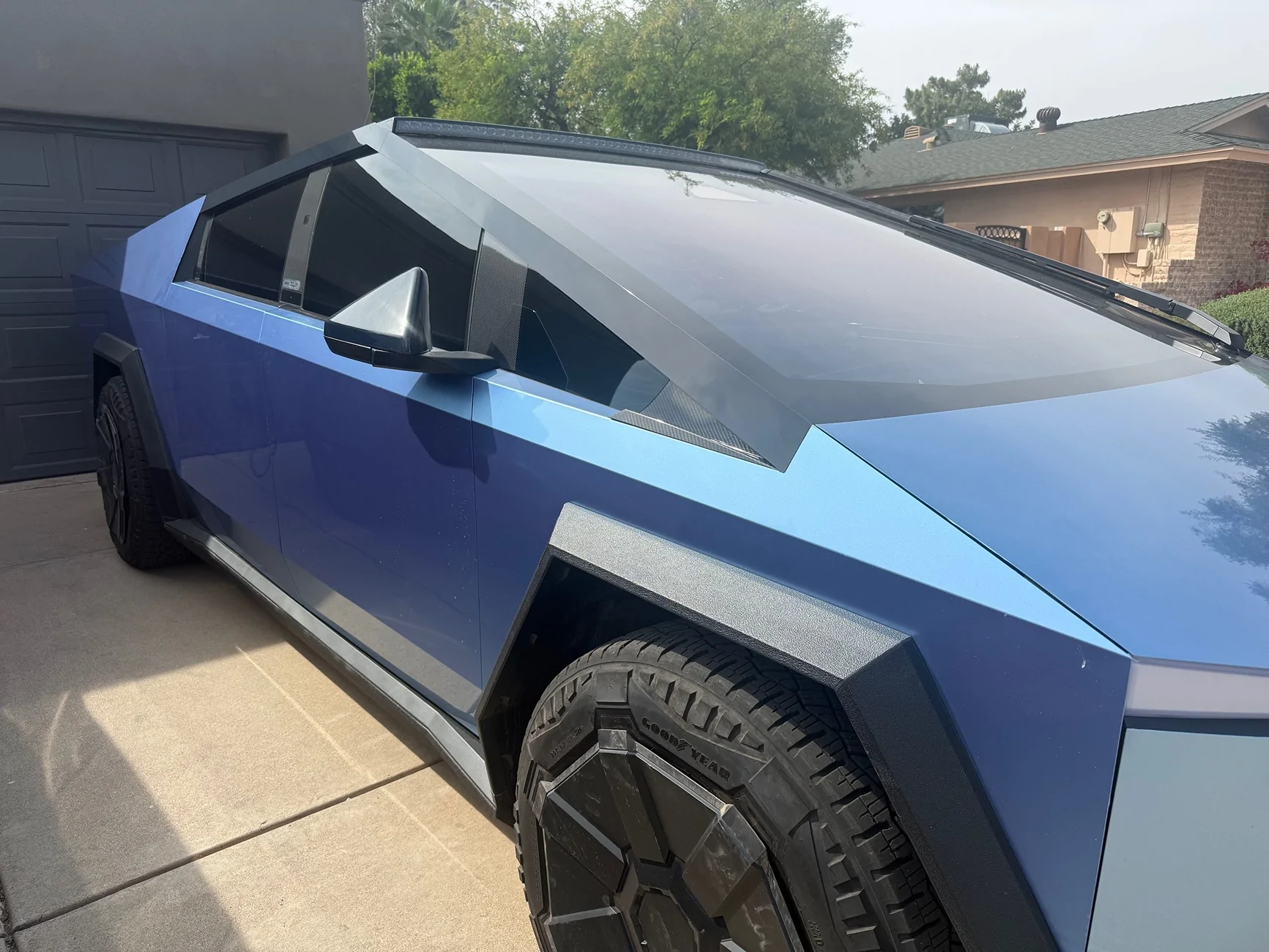 Tesla Cybertruck Urander Bed Cap Ideas & Setups IMG_2515