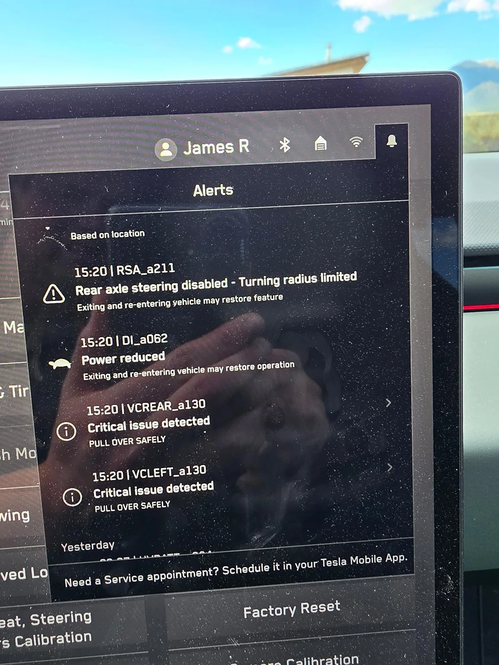 Tesla Cybertruck VCLEFT and VCREAR_a130 Critical Error signal-2026-05-01-182345