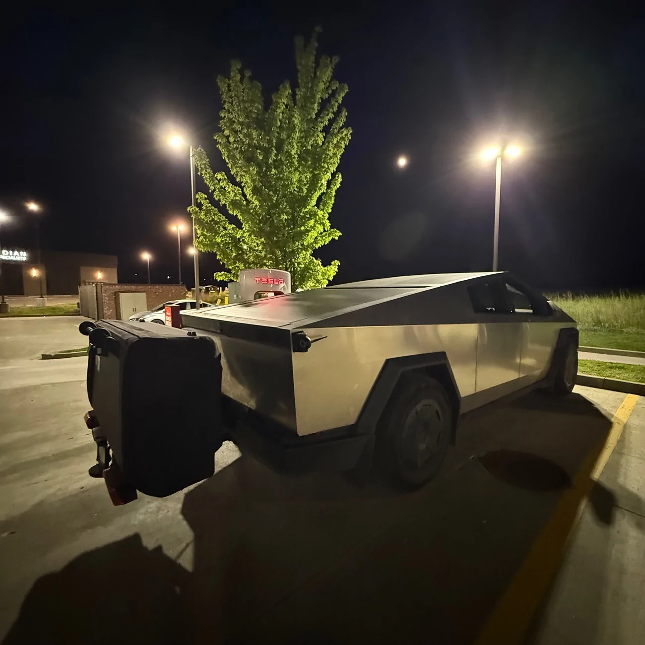 Tesla Cybertruck Daily random Cybertruck photos thread - Post Yours! 📸 🤳 IMG_2143