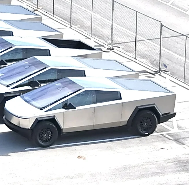 Tesla Cybertruck $59,990 Cybertruck Now has a Delivery Window [Update: FAKE] IMG_0737
