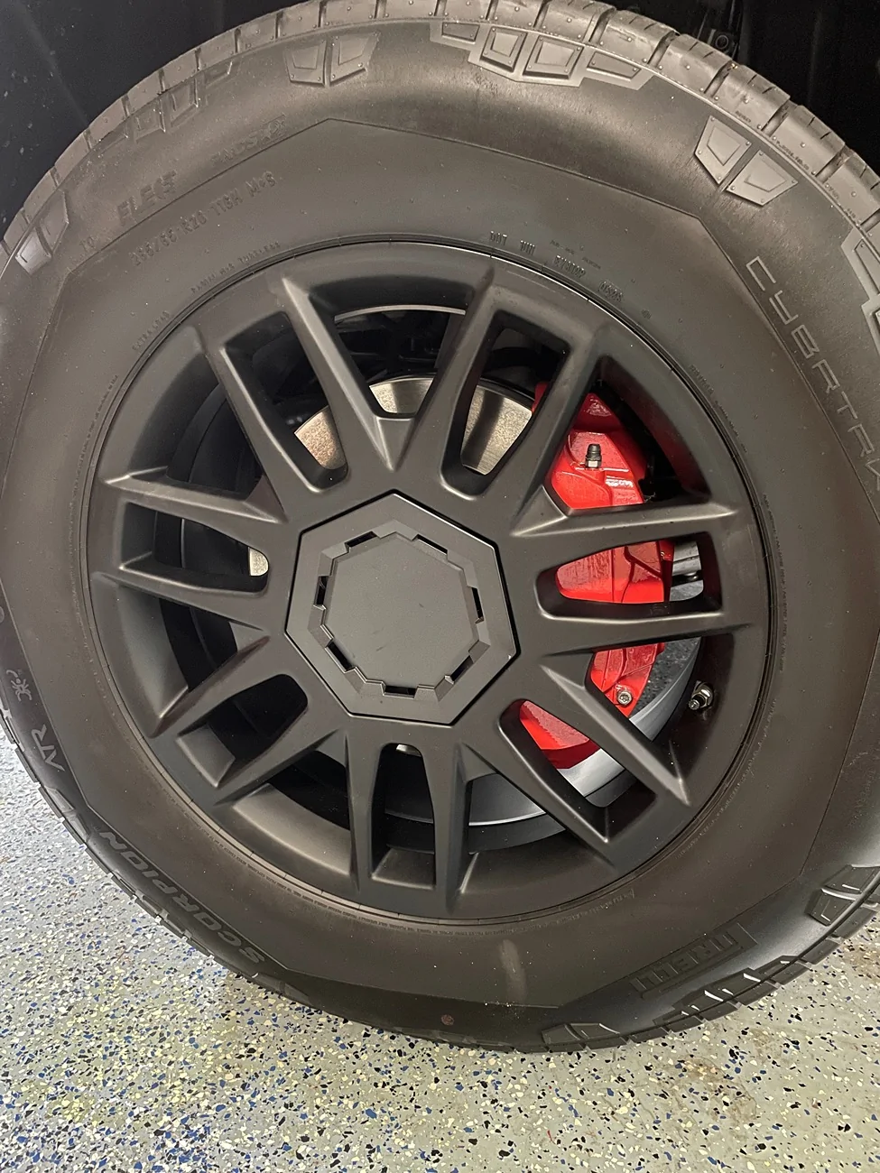 Tesla Cybertruck Daily random Cybertruck photos thread - Post Yours! 📸 🤳 IMG_4368