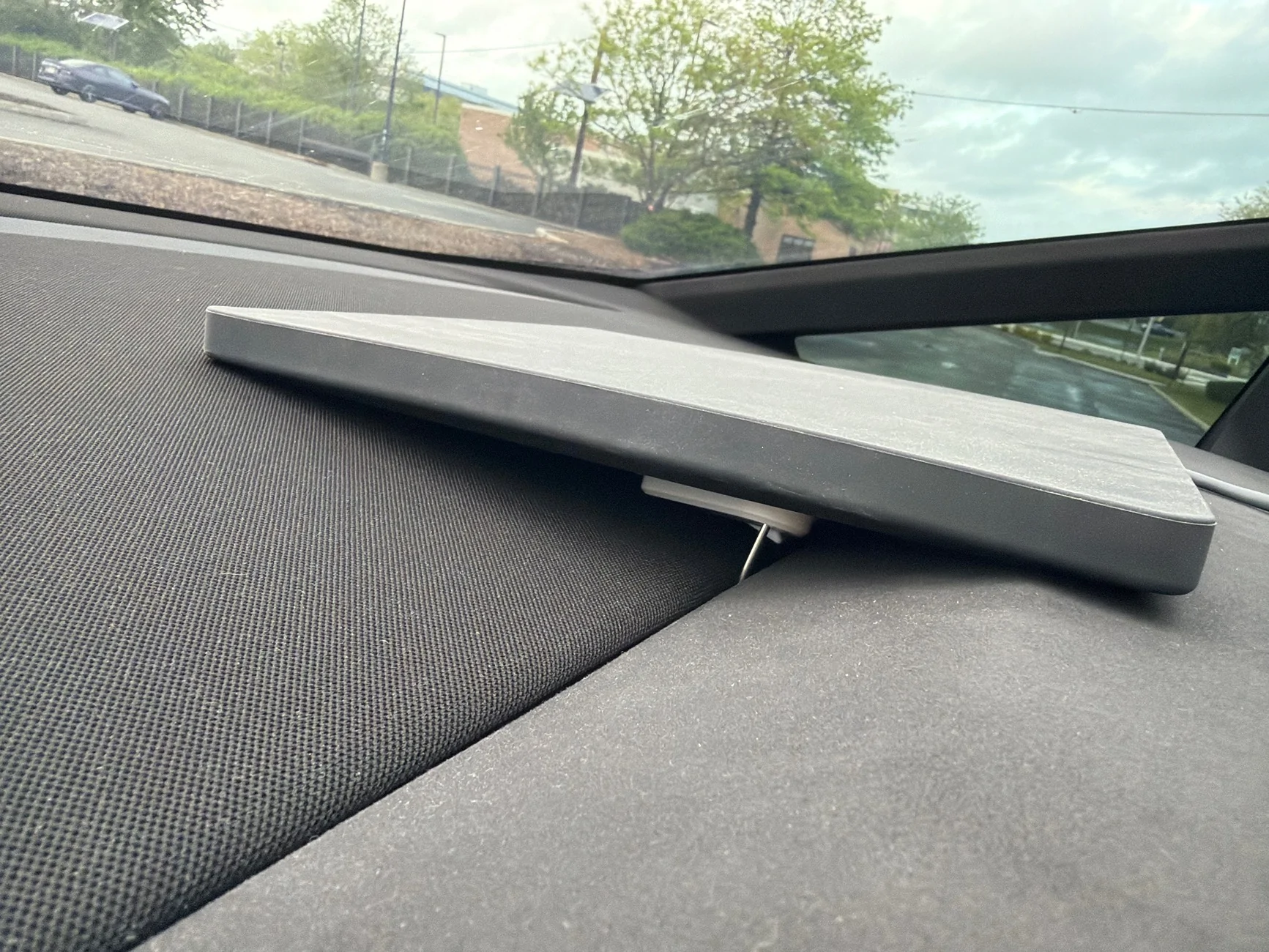 Tesla Cybertruck Convenient Starlink Mini dashboard mount + Video imag