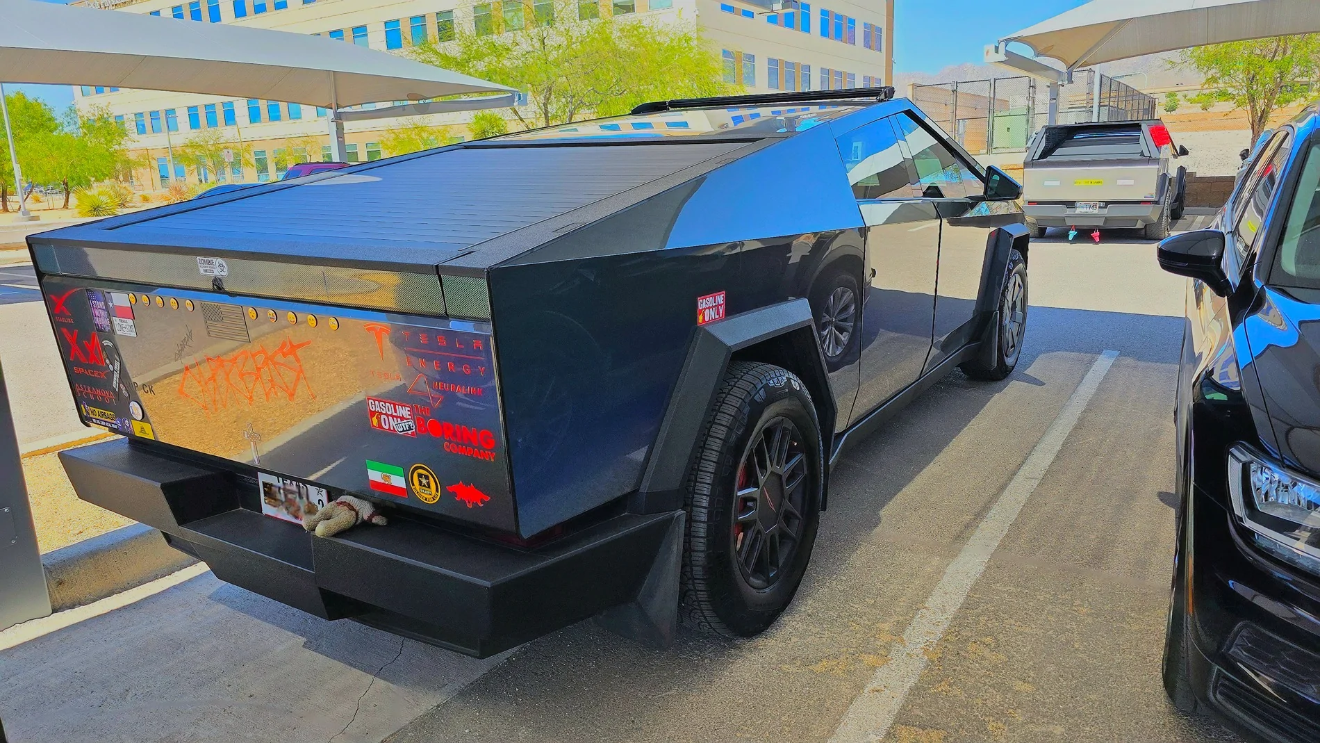 Tesla Cybertruck Daily random Cybertruck photos thread - Post Yours! 📸 🤳 20260506_151847