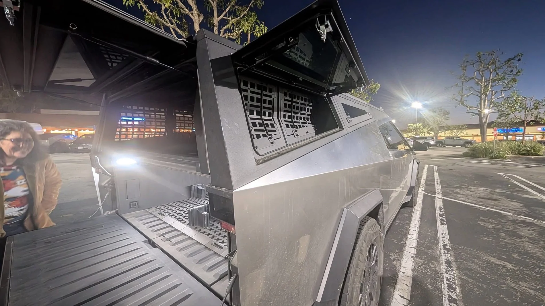 Tesla Cybertruck Urander Bed Cap Ideas & Setups IMG_8306