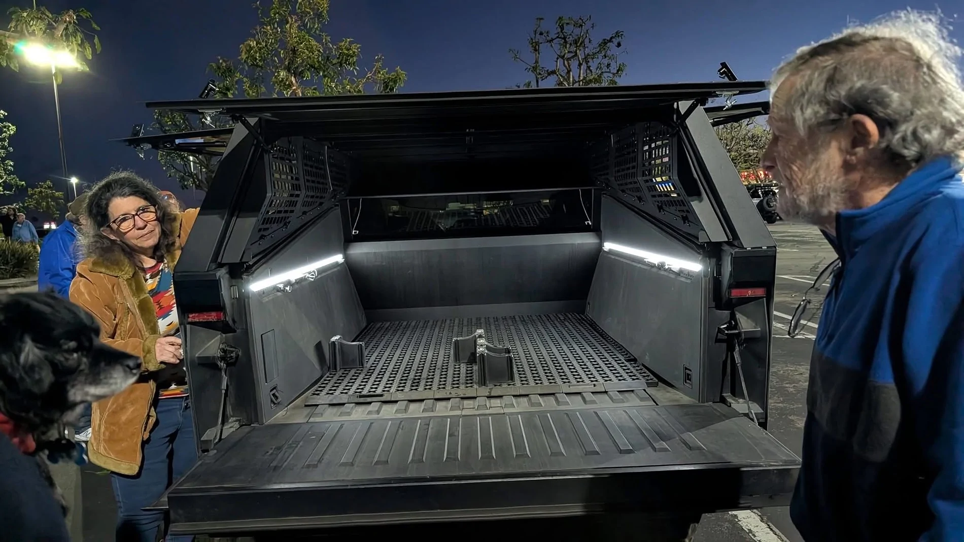 Tesla Cybertruck Urander Bed Cap Ideas & Setups IMG_8307