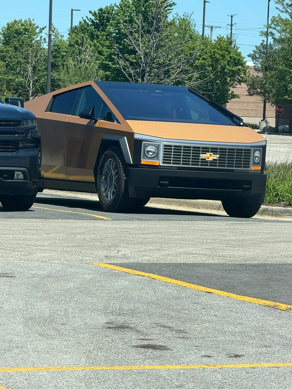 Tesla Cybertruck What in gods name is this monstrosity? 1000059845