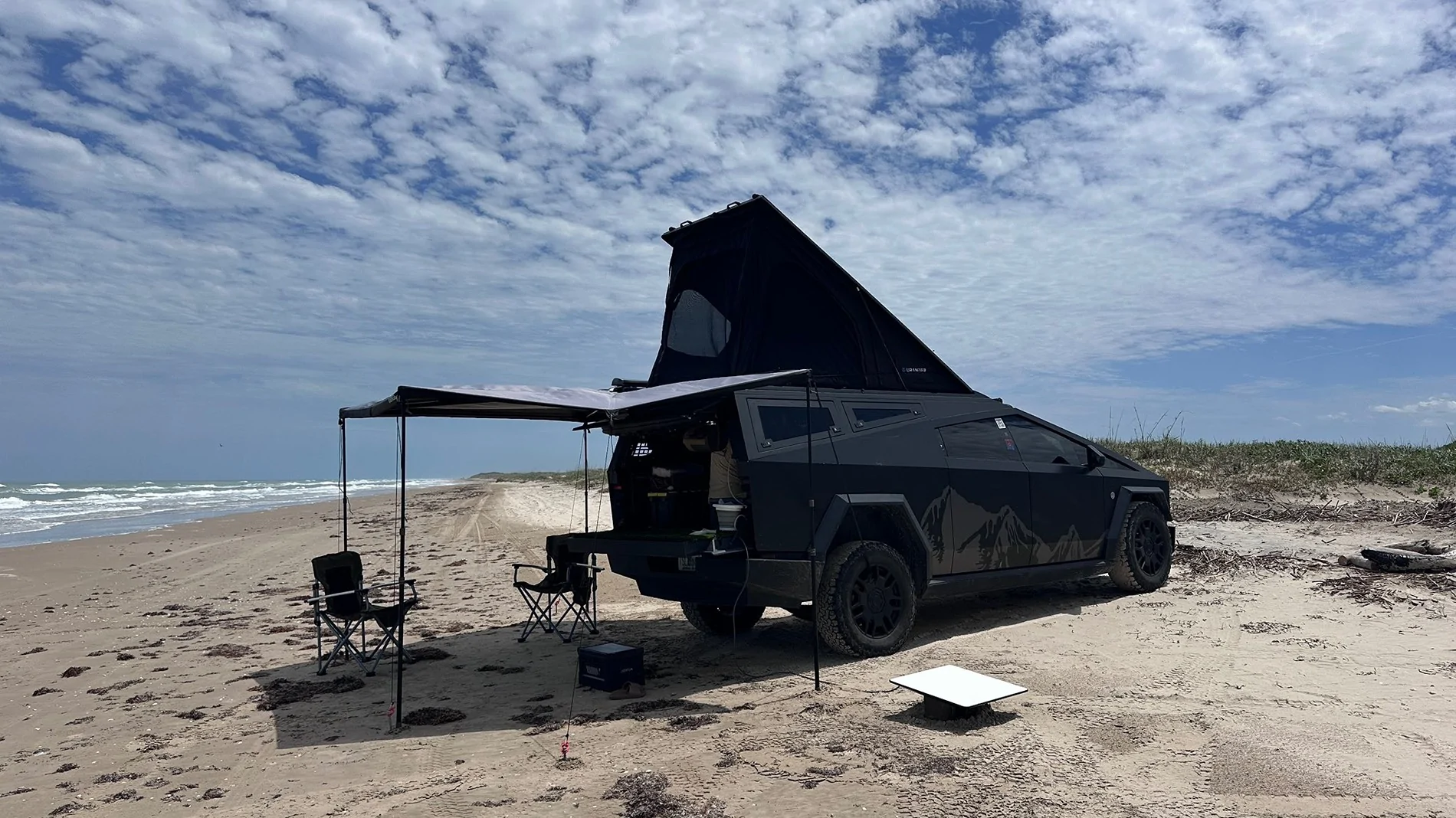 Tesla Cybertruck Camping at CyberBeach for Starship Flight 12 Launch IMG_8510