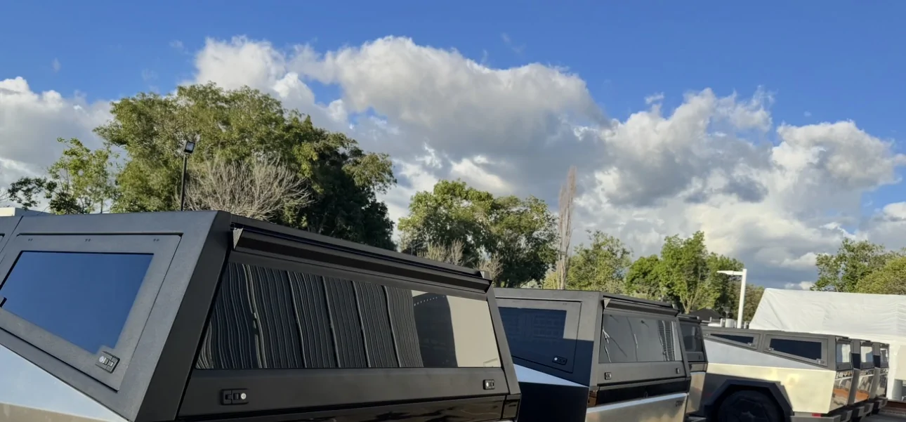Tesla Cybertruck Urander Bed Cap Ideas & Setups IMG_8554