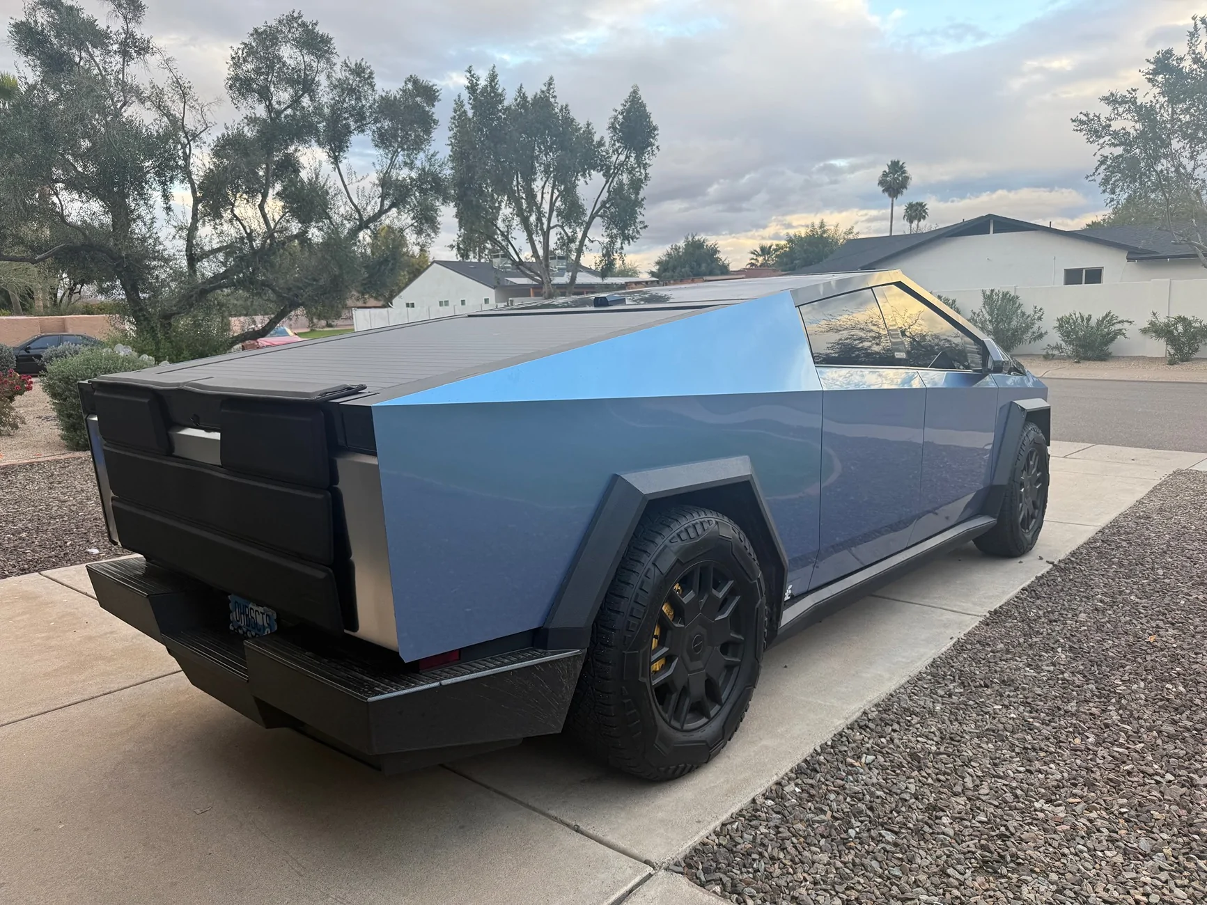 Tesla Cybertruck Who has the BEST running boards? Show us what you've got! IMG_0974