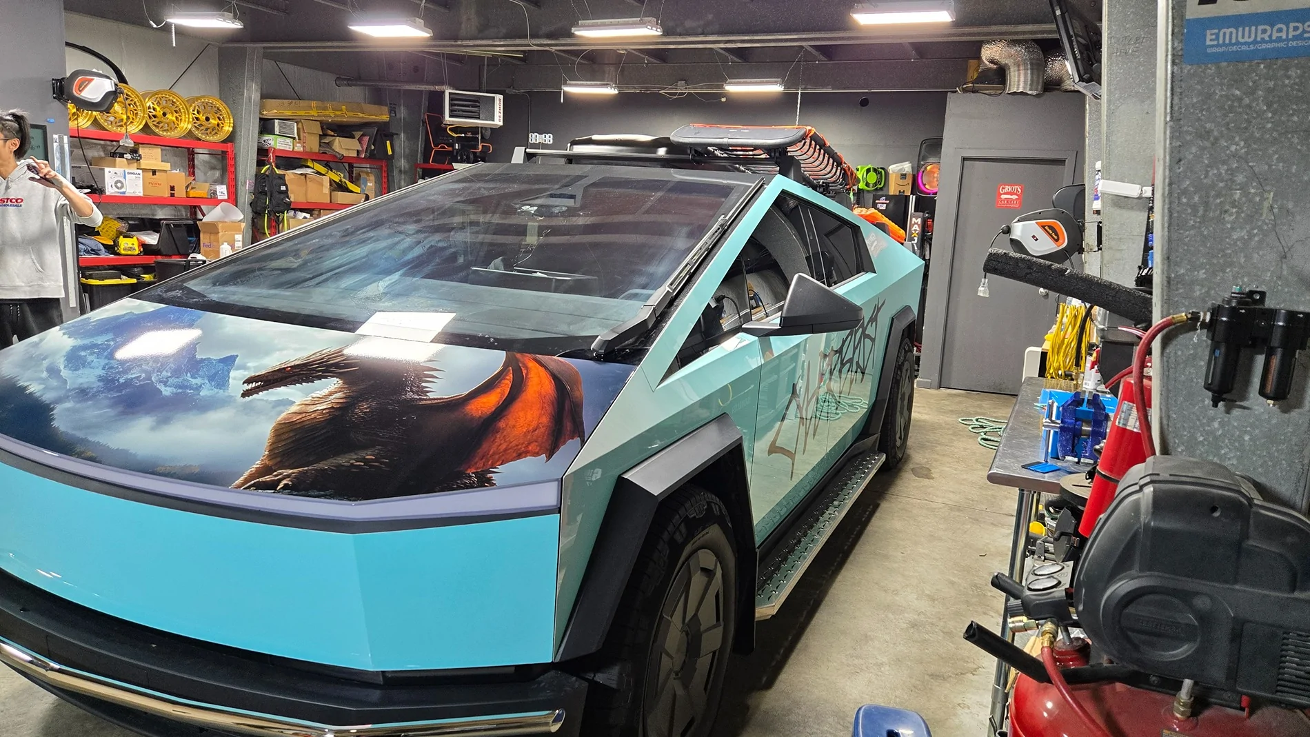 Tesla Cybertruck Who has the BEST running boards? Show us what you've got! 20241022_174058