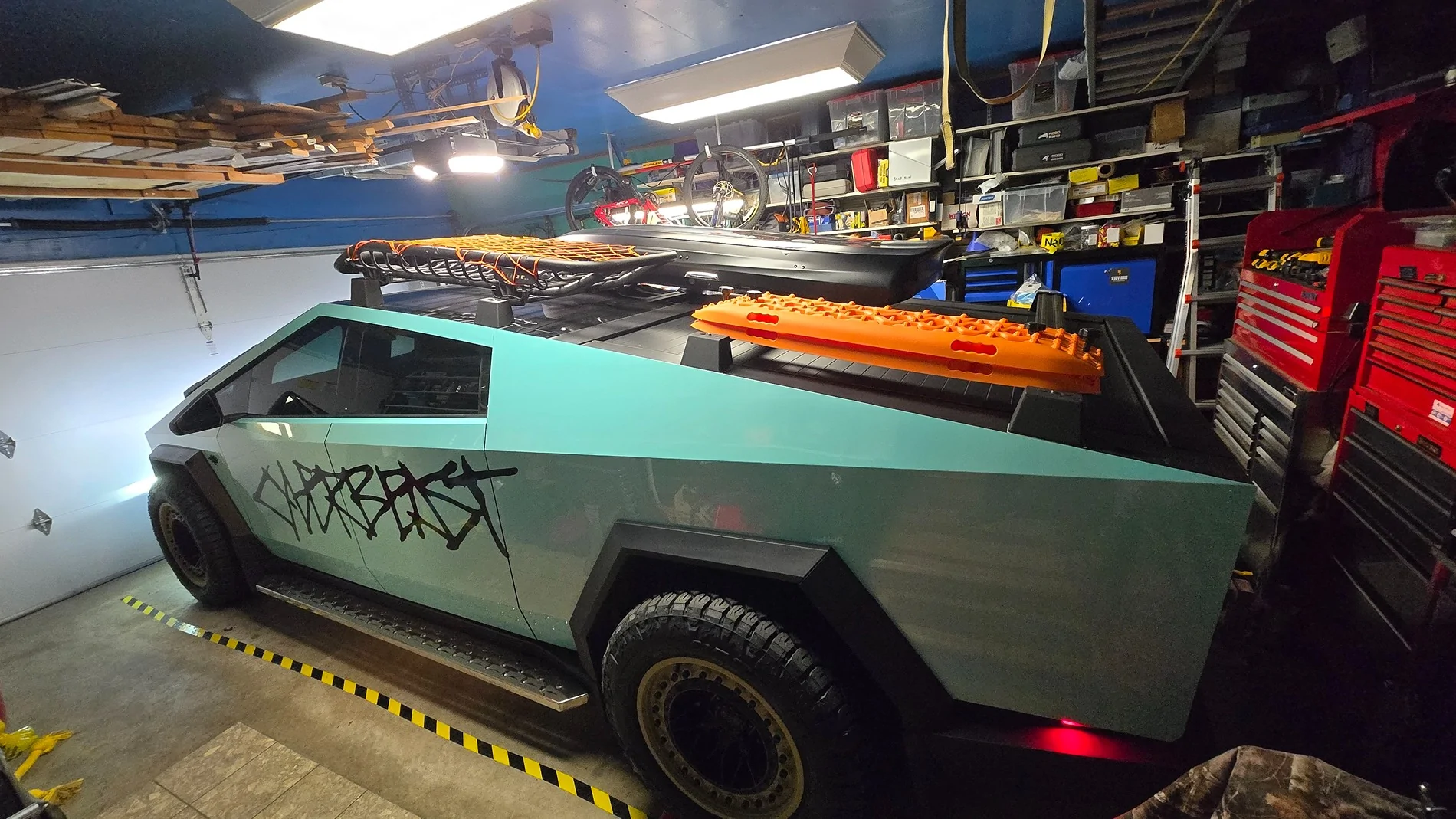 Tesla Cybertruck Who has the BEST running boards? Show us what you've got! 20250120_174054