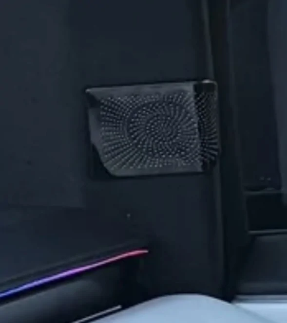 Tesla Cybertruck Windshield tint (upper part) IMG_4129