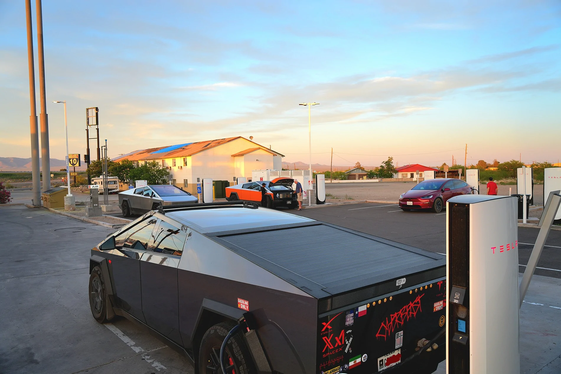 Tesla Cybertruck Daily random Cybertruck photos thread - Post Yours! 📸 🤳 DSC00970