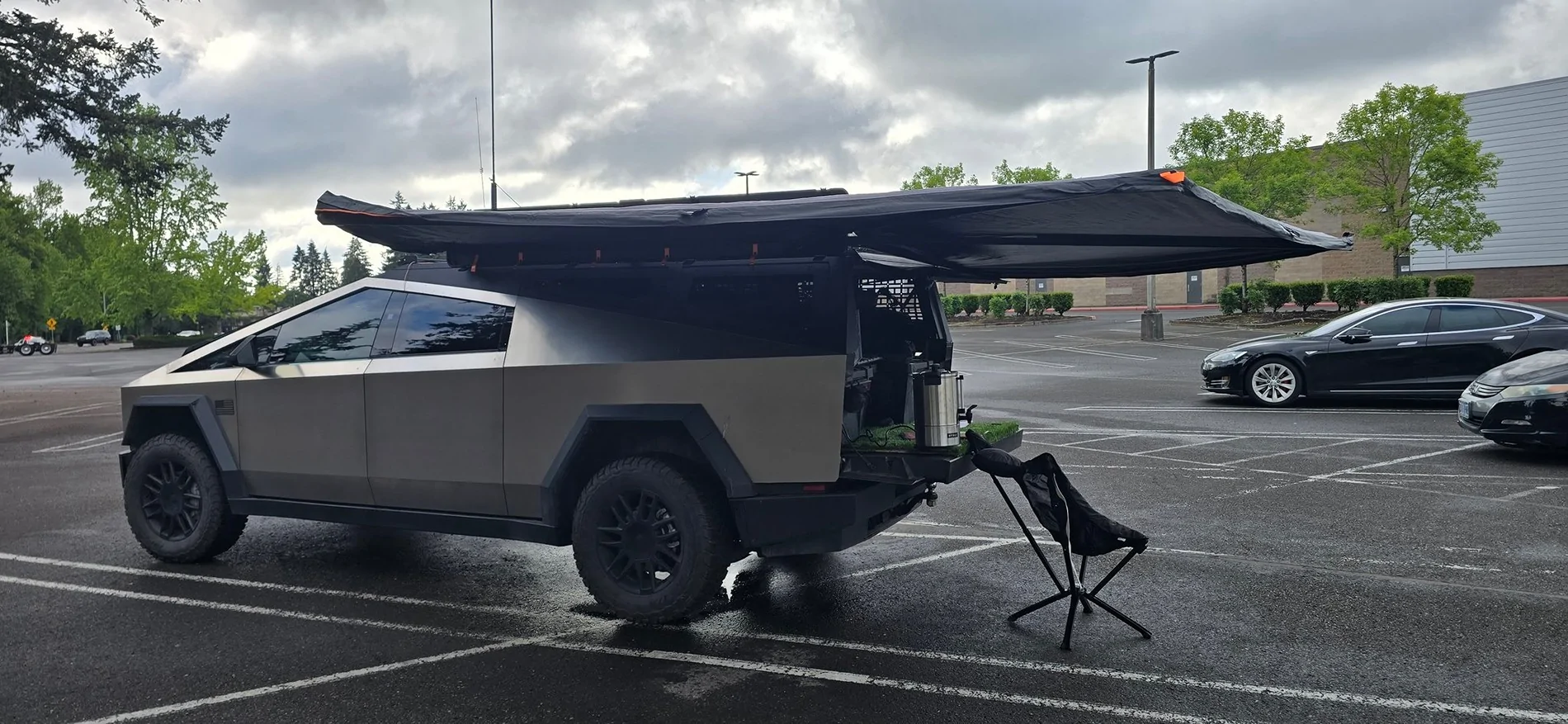 Tesla Cybertruck [Launch] Urander 270° Awning 2nd Gen IMG_8794