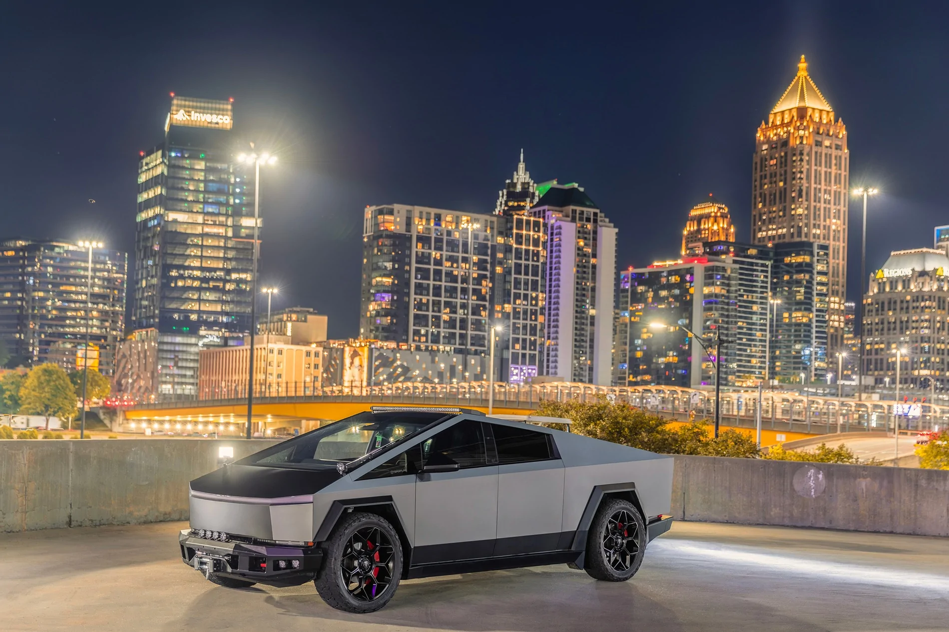 Tesla Cybertruck Ultimate Cybertruck - T Sportline 24" CT7 / 18" CT6B Beadlocks - CTX Bumpers / Light bars - TMaxx Colored PPF DIY tmaxx-satin-meteor-steel-tesla-cybertruck-24-inch-ct7-forged-wheels-satin-black-ctx-front-rea