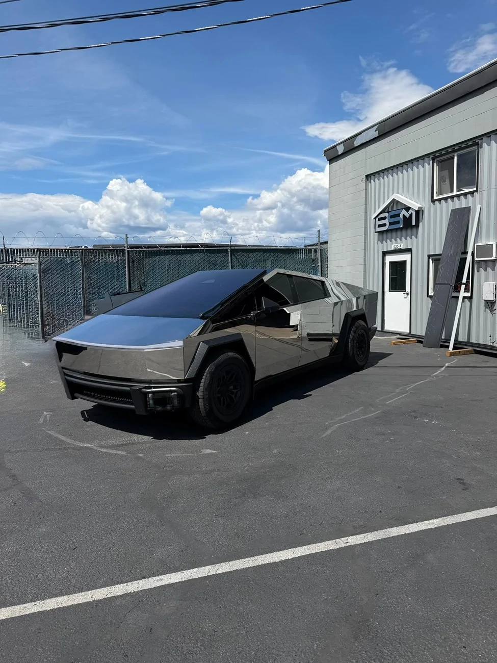 Tesla Cybertruck Daily random Cybertruck photos thread - Post Yours! 📸 🤳 IMG_0438