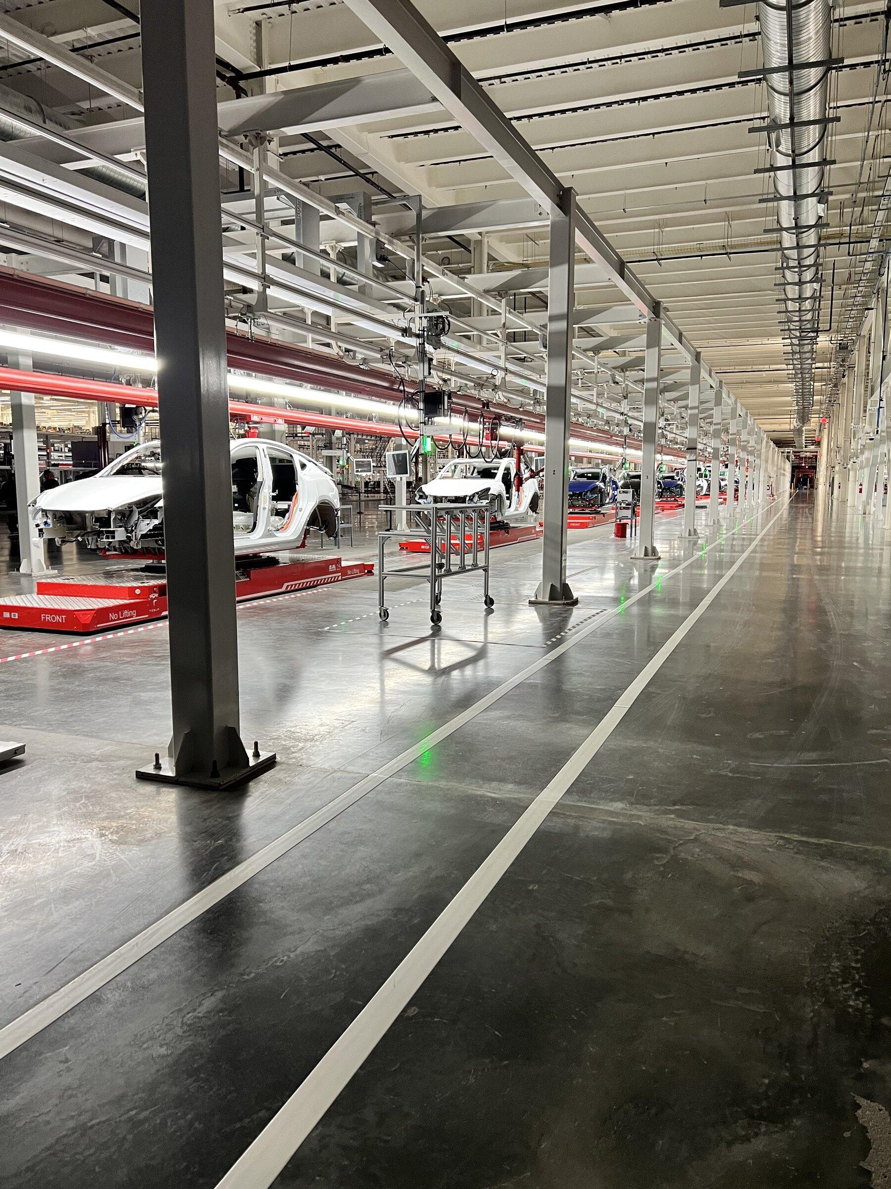 Tesla Cybertruck Plant Map, Photos & Videos From Cyber Rodeo Tour @ Giga Texas FPxU9oIXsAop8iJ