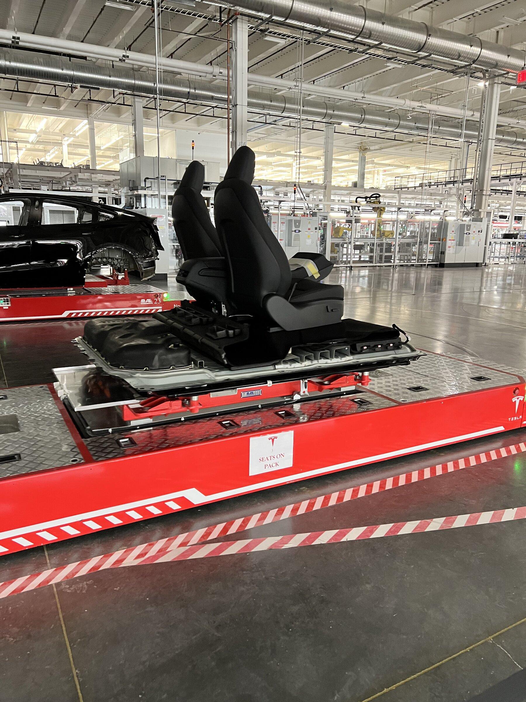 Tesla Cybertruck Plant Map, Photos & Videos From Cyber Rodeo Tour @ Giga Texas FPxVnfzXoAYr6b1