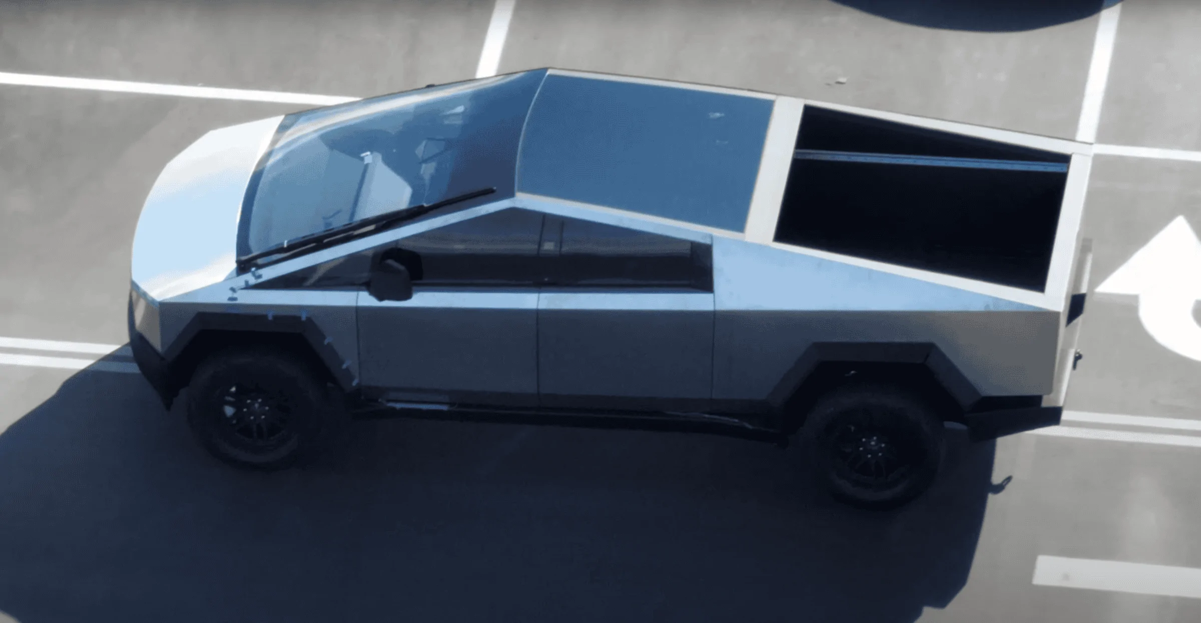 Tesla Cybertruck So, Let's Talk About Size Again... 1649406183221