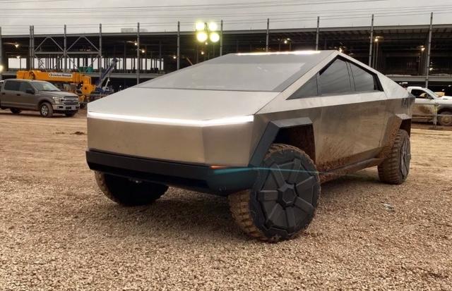 Tesla Cybertruck Musk: Production Cybertruck Width to be 82" and Come Standard With Upper Laser Blade Lights CA719BE0-0001-40B5-8237-4C48D417863E