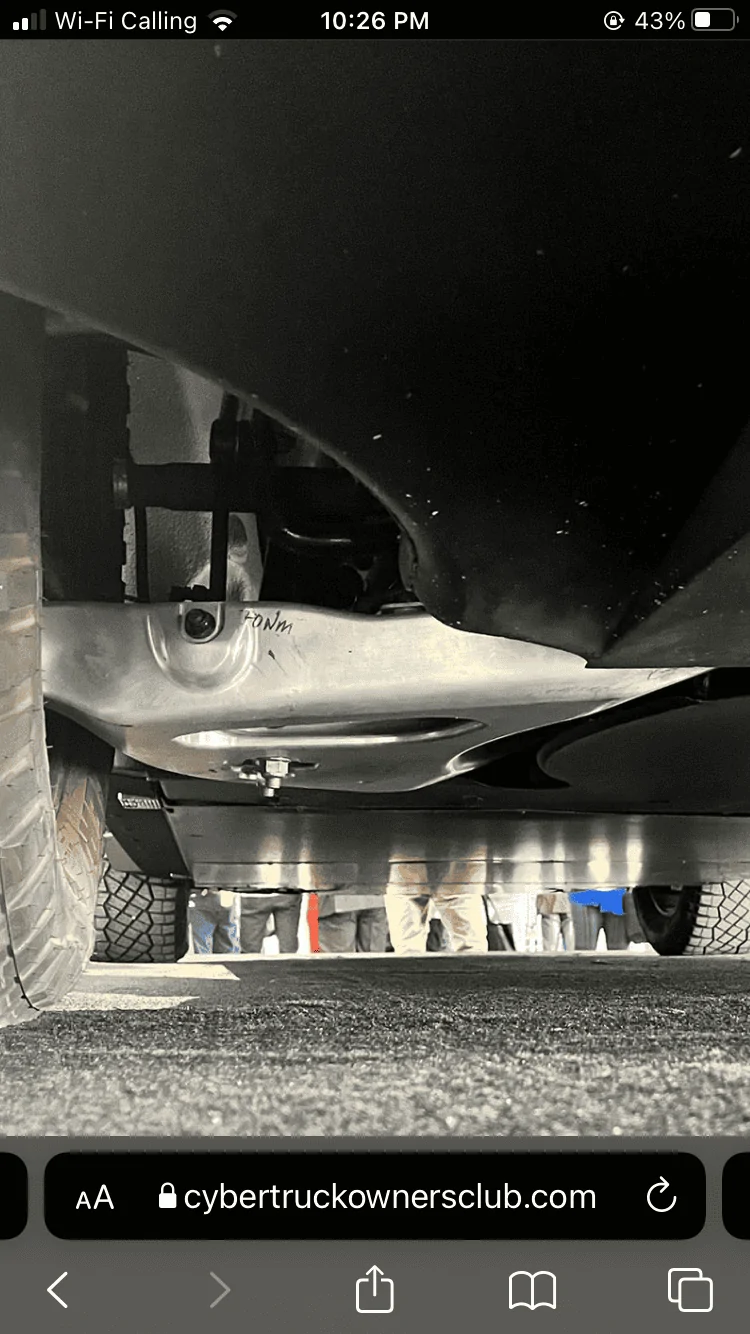 Tesla Cybertruck Rear Wheel Steering IMG_1885