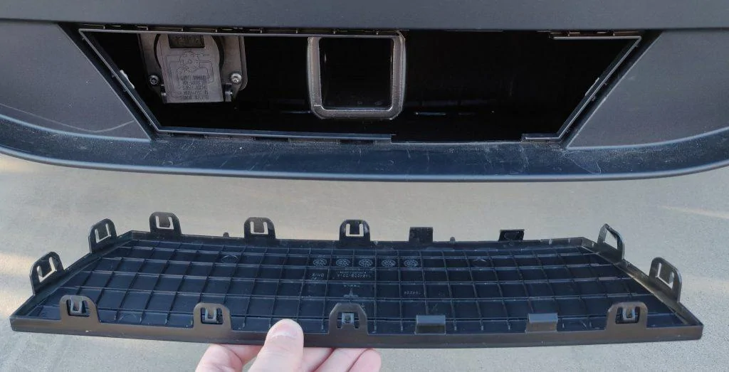 Tesla Cybertruck Sway Bar, and room for Spare Tire? 1649732250752
