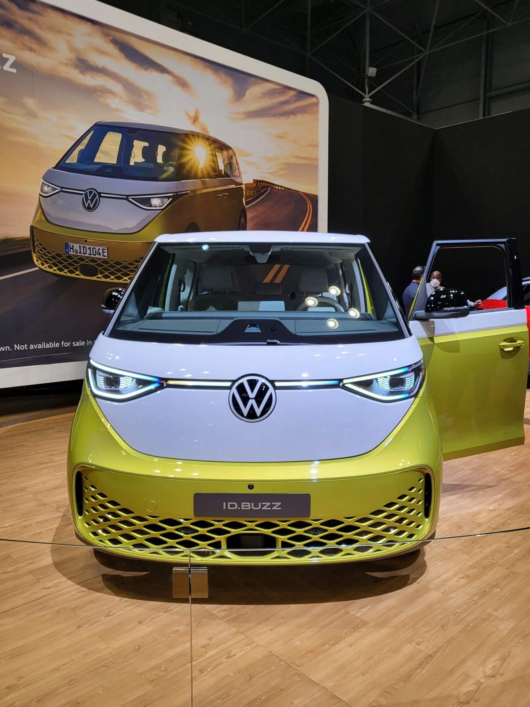 Tesla Cybertruck Strong Non-Tesla EV presence at the 2022 New York International Auto Show 20220415_200349