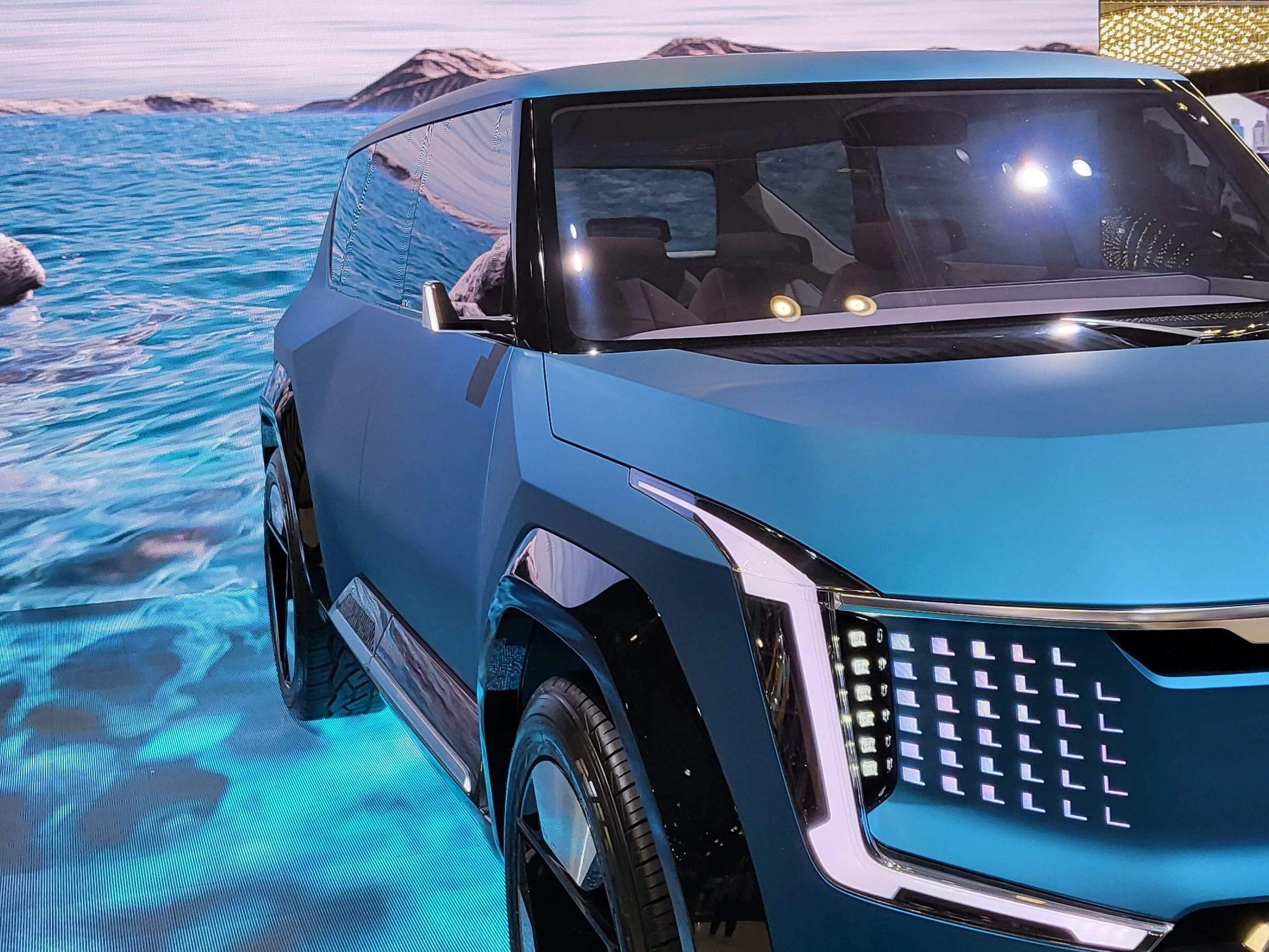 Tesla Cybertruck Strong Non-Tesla EV presence at the 2022 New York International Auto Show 20220415_201218