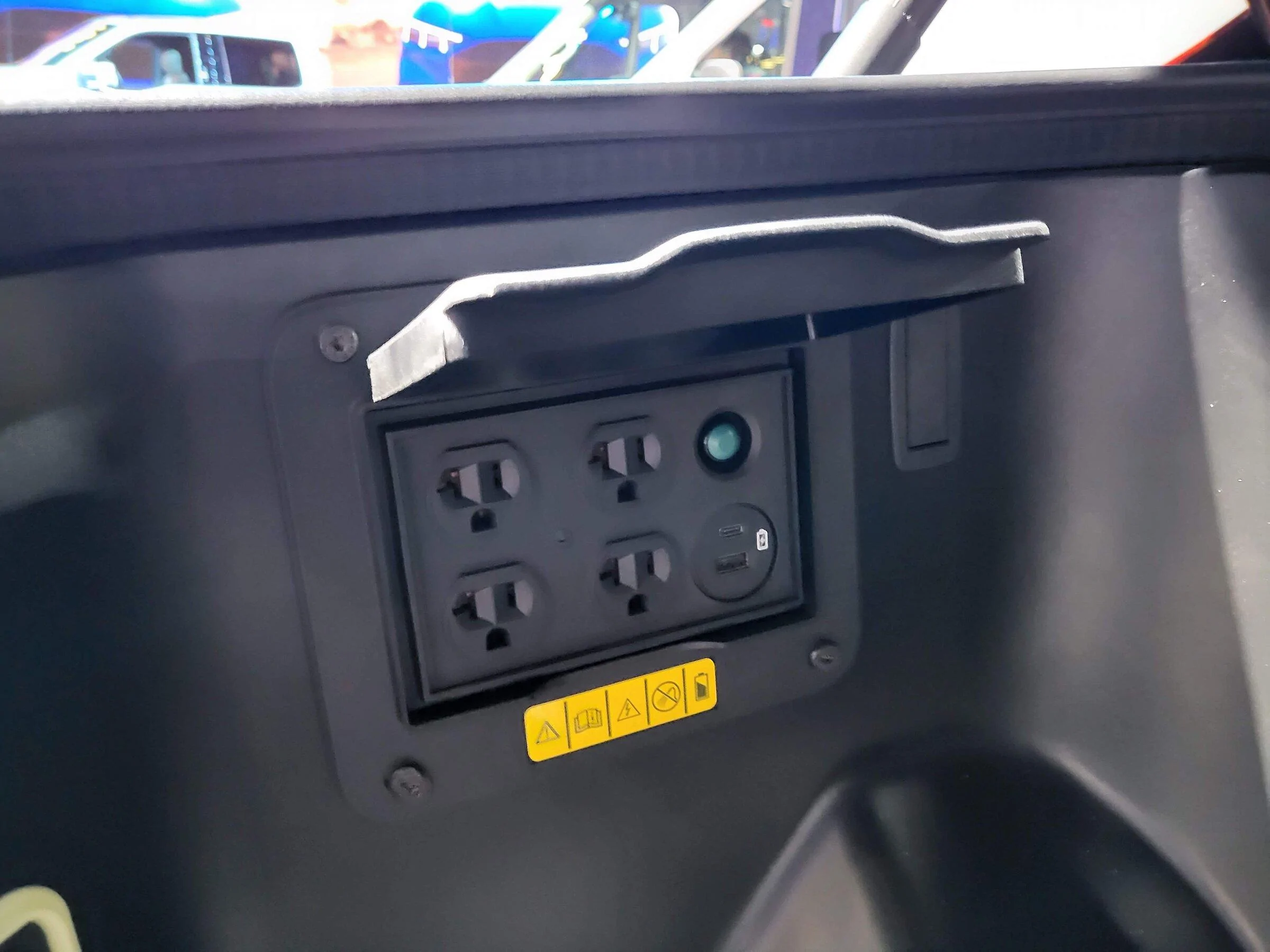 Tesla Cybertruck Strong Non-Tesla EV presence at the 2022 New York International Auto Show 20220415_204310