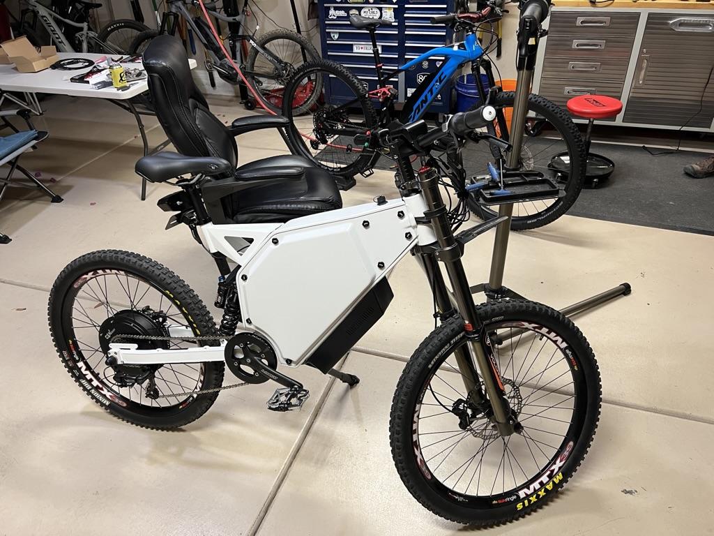 Tesla Cybertruck ...A Zero Motorcycle! 1650649869330