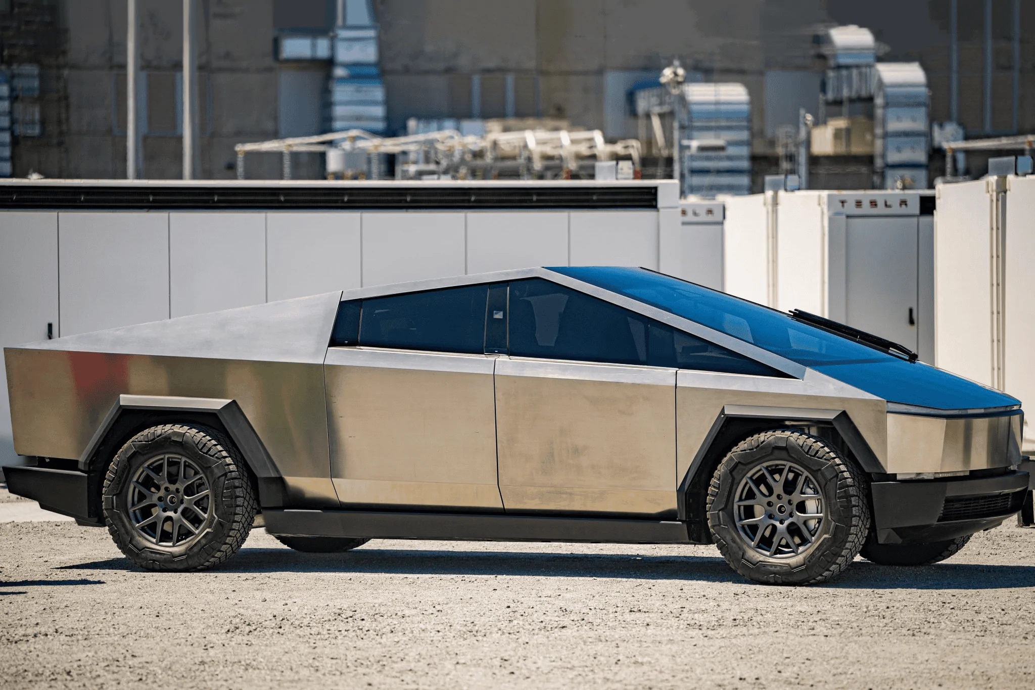 Tesla Cybertruck Photoshopped early prototype model to look more similar to concept cybertruck_lowered