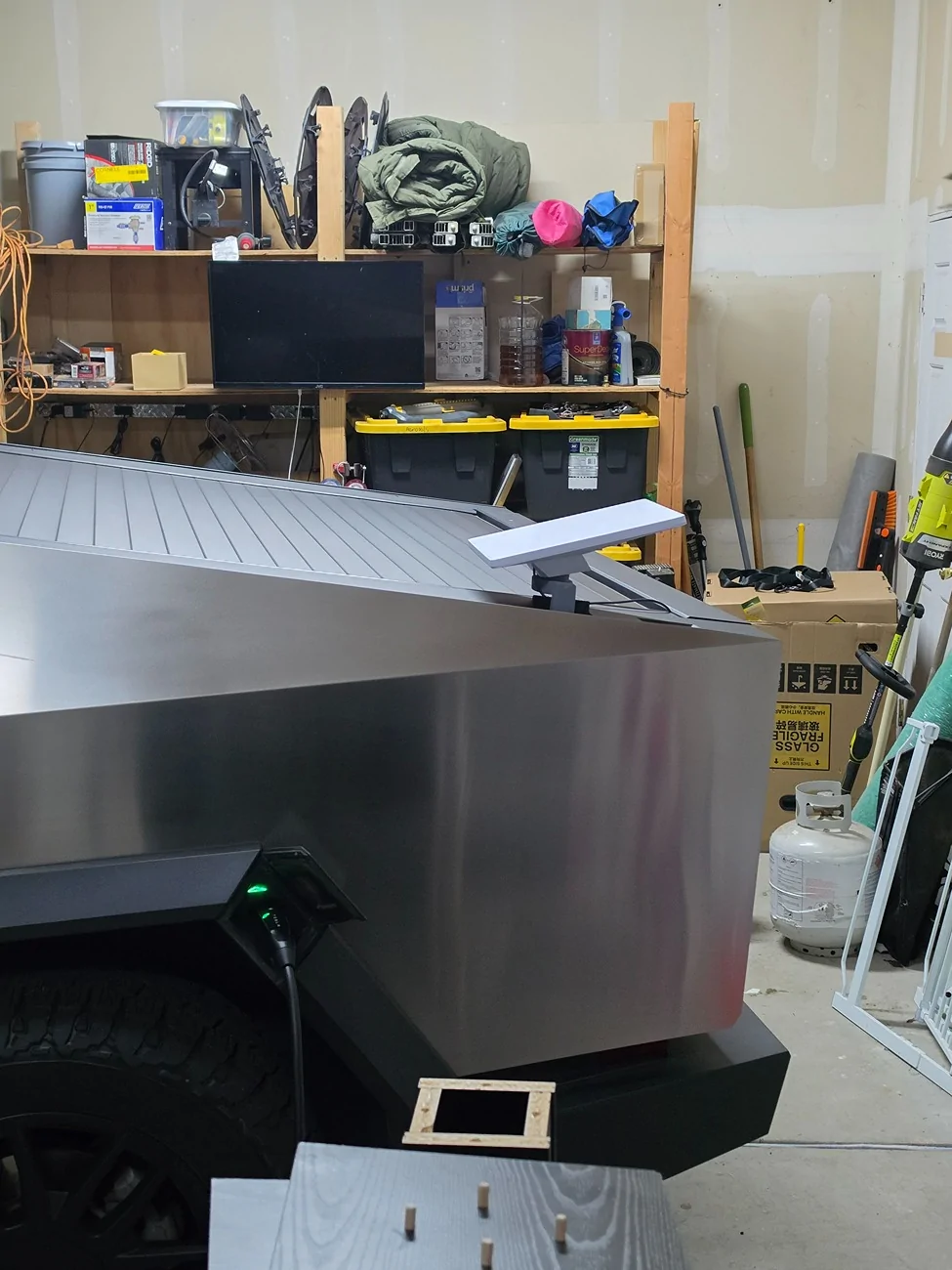 Tesla Cybertruck Starlink Mini mounting options (Poll) 20260525_182712
