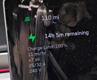 Tesla Cybertruck Charging with a Generator - CT disconnects every time generator revs up. 1779890501900-h8
