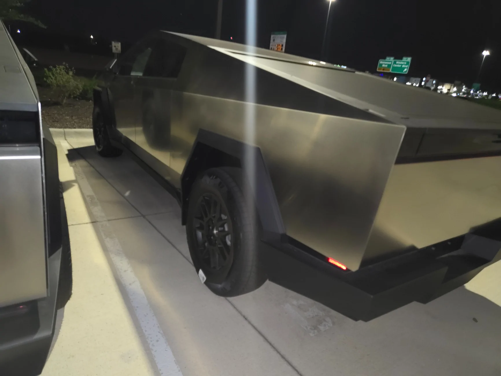 Tesla Cybertruck $59k Base Dual-Motor AWD Cybertruck Begin Delivery! 20260530_230426