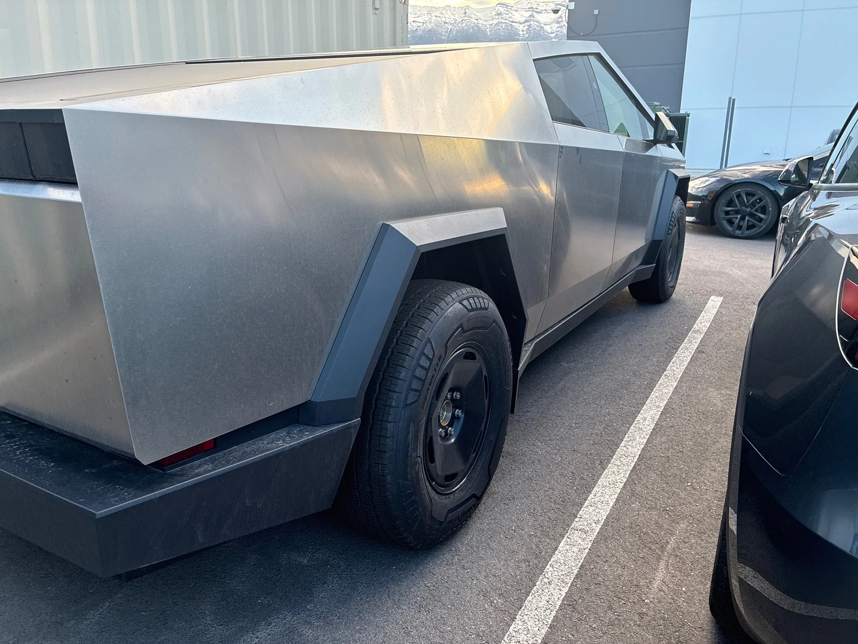 Tesla Cybertruck $59k Base Dual-Motor AWD Cybertruck Begin Delivery! IMG_0158