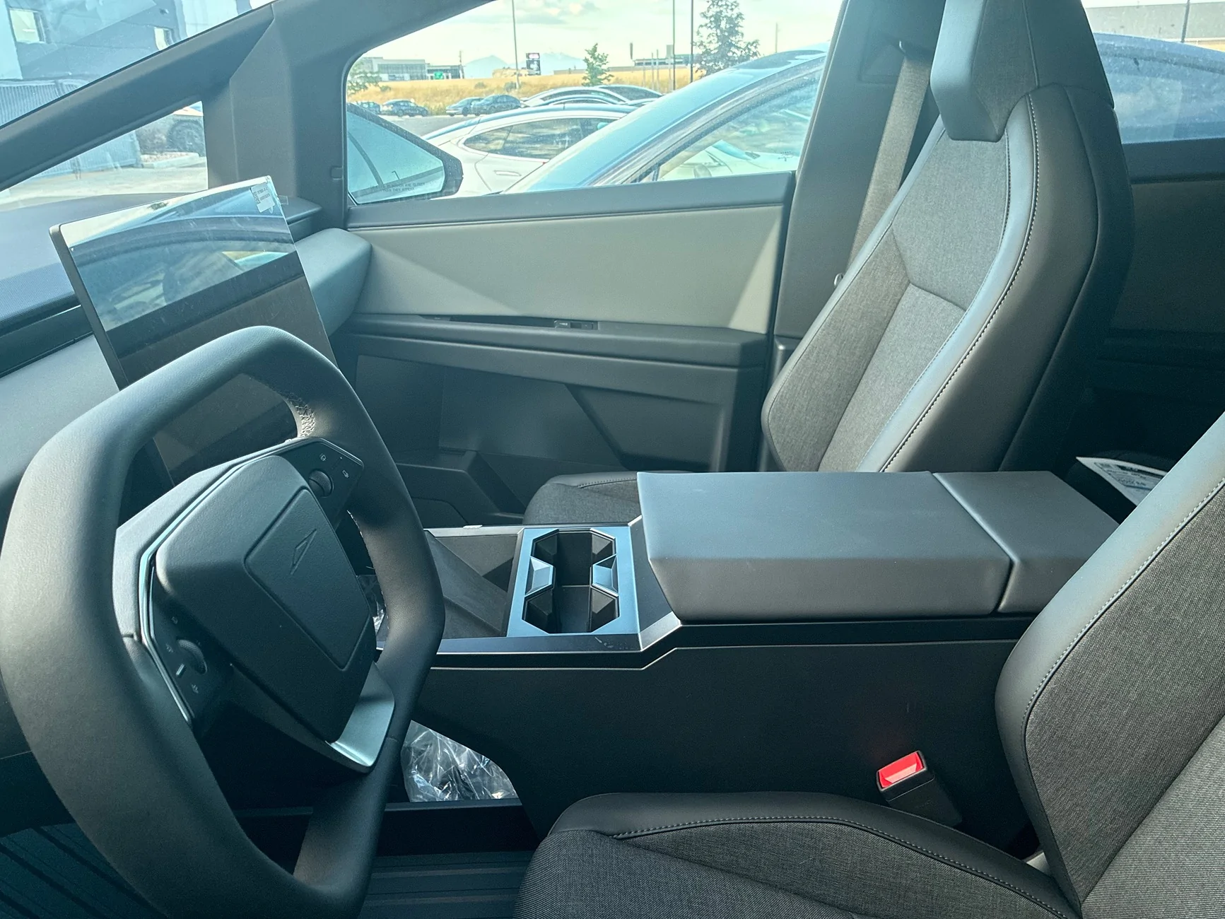 Tesla Cybertruck $59k Base Dual-Motor AWD Cybertruck Begin Delivery! IMG_0156
