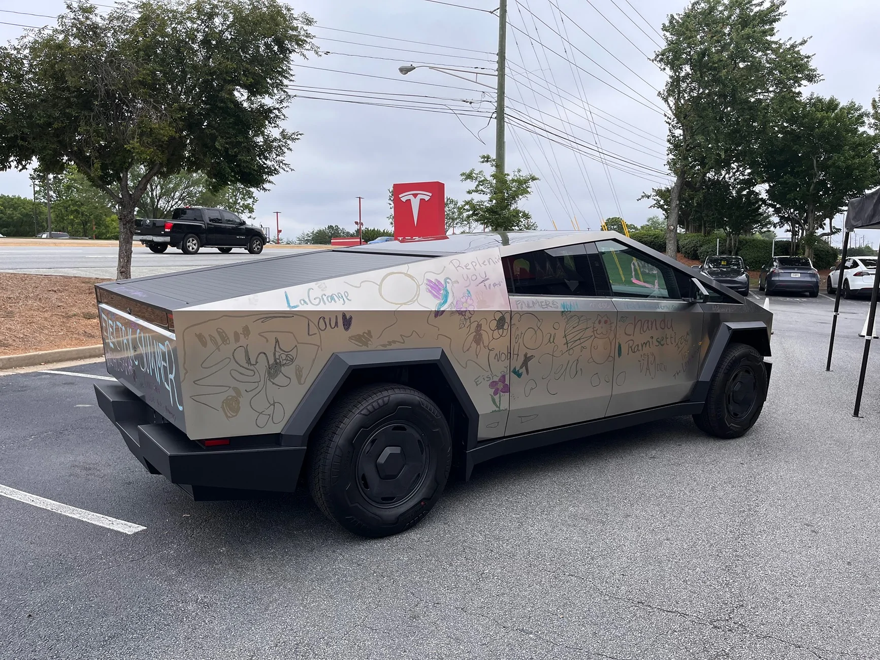 Tesla Cybertruck $59k Base Dual-Motor AWD Cybertruck Begin Delivery! IMG_5072