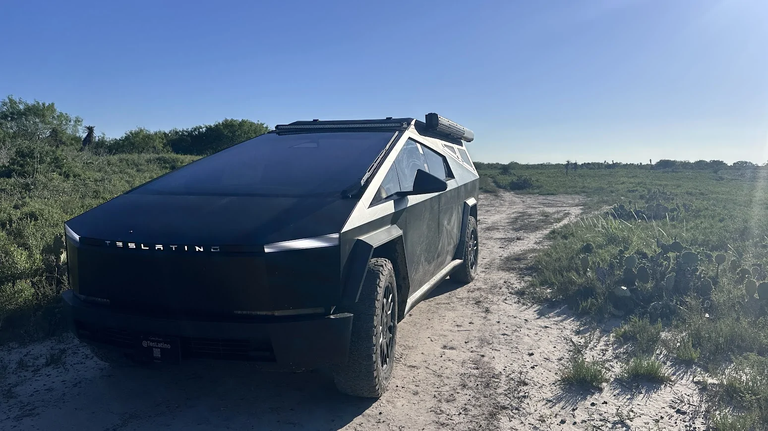 Tesla Cybertruck Foundation Cyberbeast Truck Camper -- Urander Bed Cap + Qian Tent 1780351009854-2q